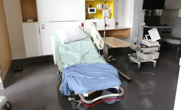 Photo of Montreal Sacred Heart Hospital Emergency Room