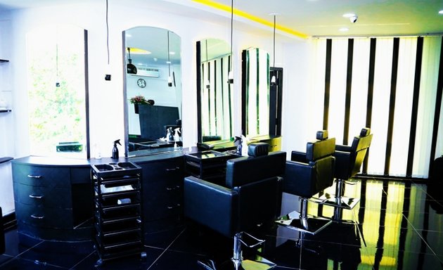 Photo of Zamm's (Hair-Beauty-Makeup Services & Academy) - Banjarahills