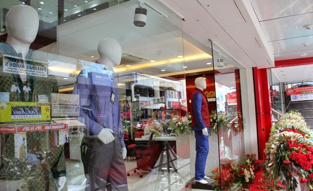 Photo of Pooja's Annexe Raymond Store