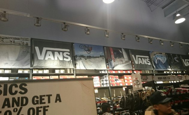 Photo of Vans Outlet