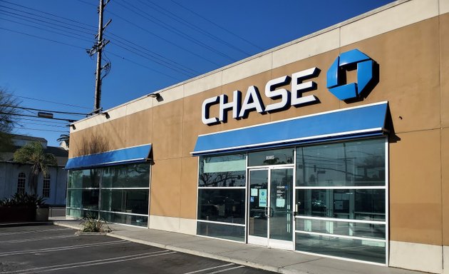 Photo of Chase Bank