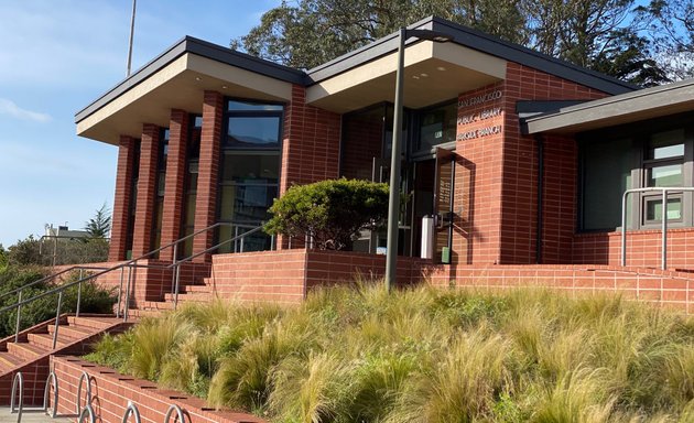 Photo of Parkside Branch Library