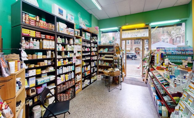 Photo of LE SERPOLET - Alimentation Santé / Parapharmacie - Marché / Épicerie Organic Bio Vegan - Vitamins & Supplements