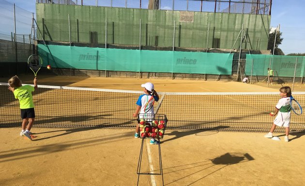 Foto de Escuela ns Tenis Sevilla