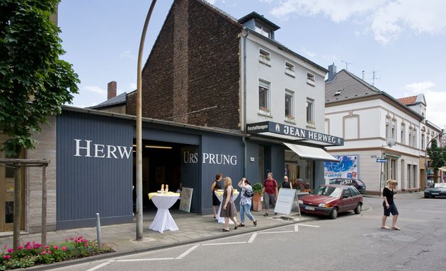 Foto von Bestattungshaus Herweg-Roth