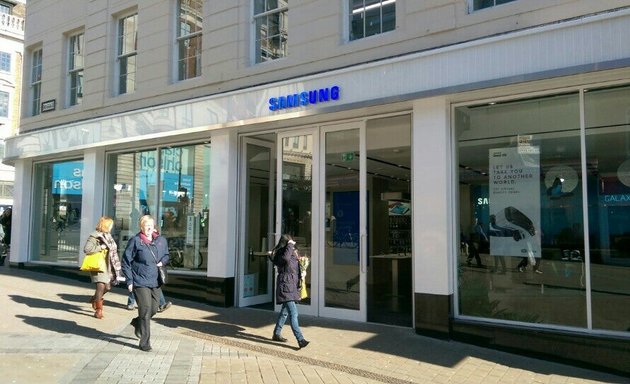 Photo of Samsung Experience Store