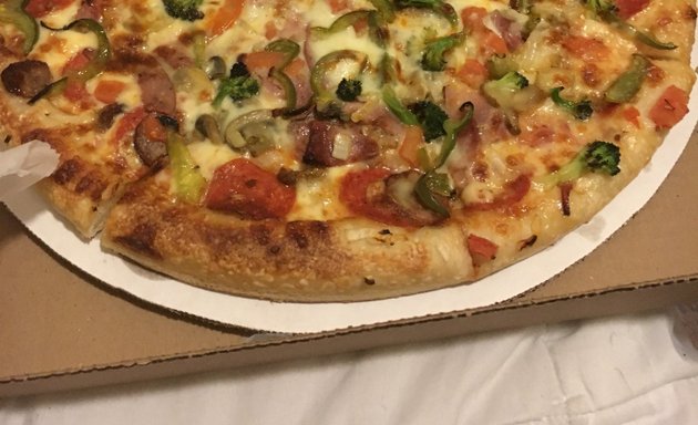 Photo of Lani's Pizza