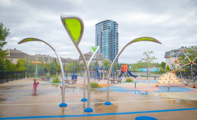 Photo of Parc de la Fontaine swimming pool