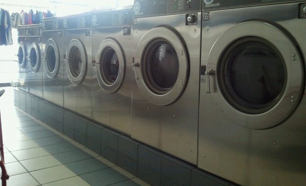 Photo of Big B&B Laundromat