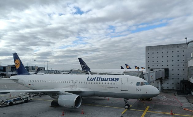 Foto von P39 Terminal 1 Drop-off Area - Flughafen Frankfurt