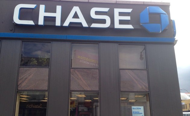 Photo of Chase Bank