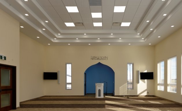 Photo of Ahmadiyya Mosque Regina
