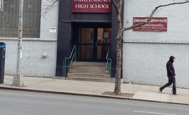 Photo of M544 Independence High School