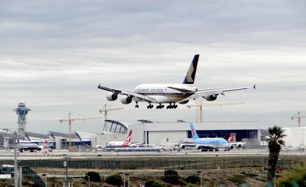 Photo of Singapore Airlines