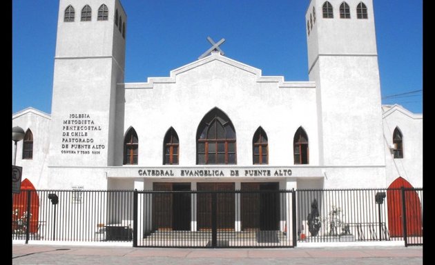 Foto de Catedral Evangélica Metodista Pentecostal de Puente Alto