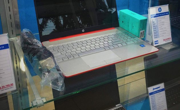 Photo of SJ Laptops Store