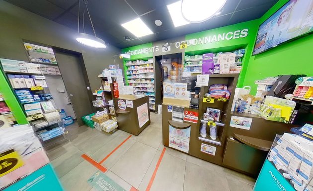 Photo de Aprium - Pharmacie Place Marechal Juin
