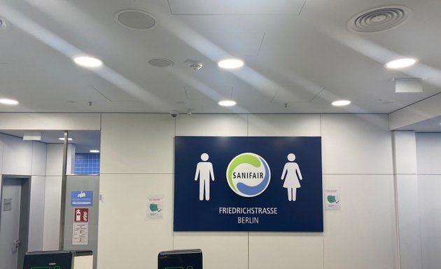 Foto von SANIFAIR WC und Hygiene Center Bahnhof Friedrichstraße