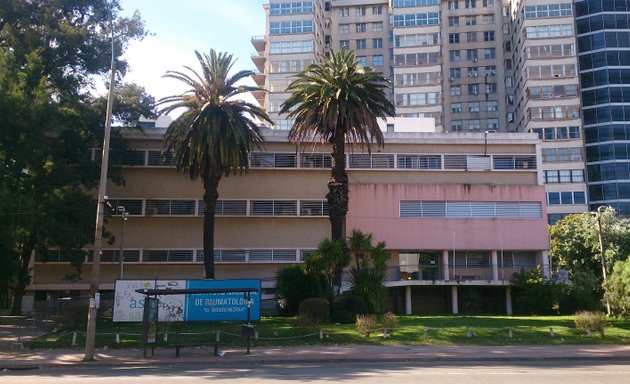 Foto de Instituto Nacional de Reumatología