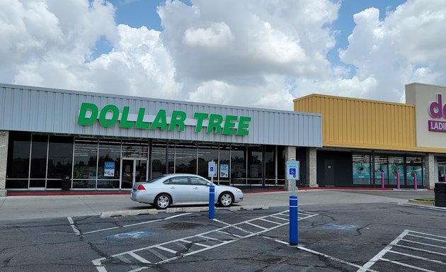 Photo of Dollar Tree