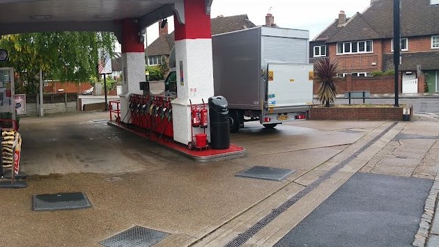 Photo of East Sheen Service Station