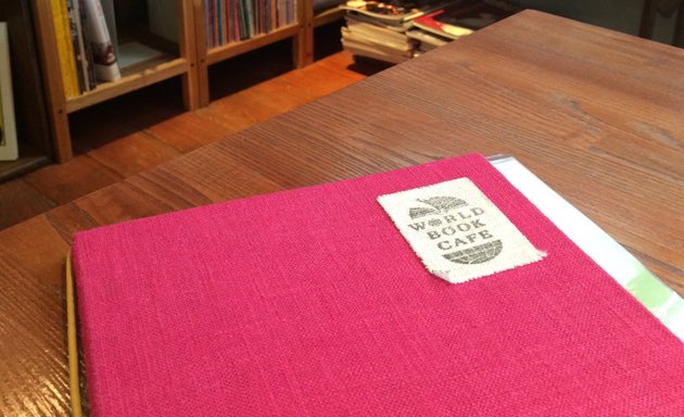 写真 World Book Cafe