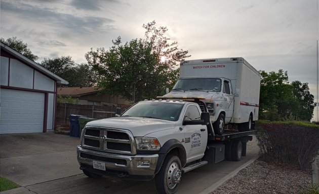 Photo of Baez towing service