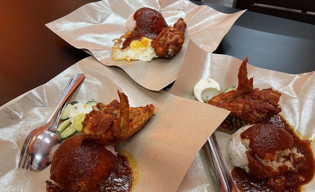 Photo of Nasi Lemak Ayam Goreng Rangup Crunchy