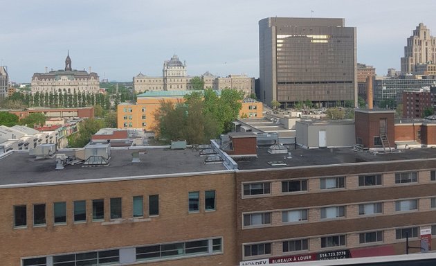 Photo of Hôtel Faubourg Montréal