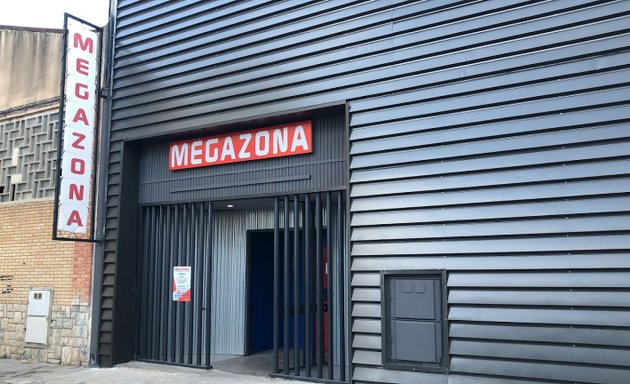 Foto de MEGAZONA ALICANTE - Centro de juego de Paintball Indoor y Laser Tag