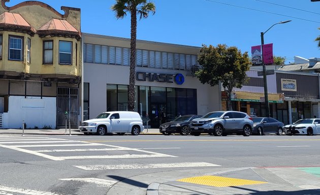 Photo of Chase Bank