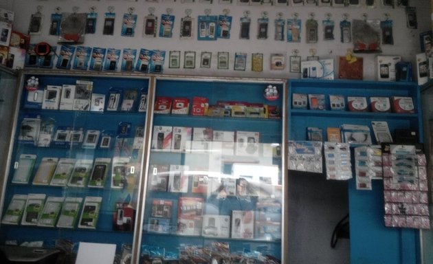 Photo of Dharanish Mobiles & Computers