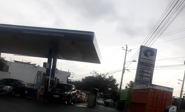 Foto de Gasolinera Petrocuador