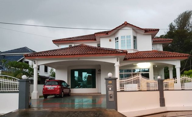 Photo of Sea Front Holiday Villa - Guest House Butterworth