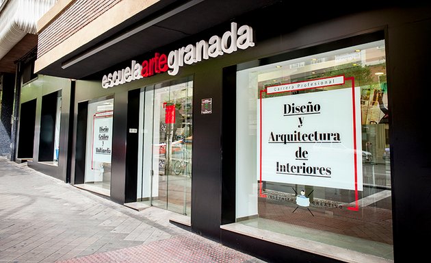 Foto de Escuela Arte Granada