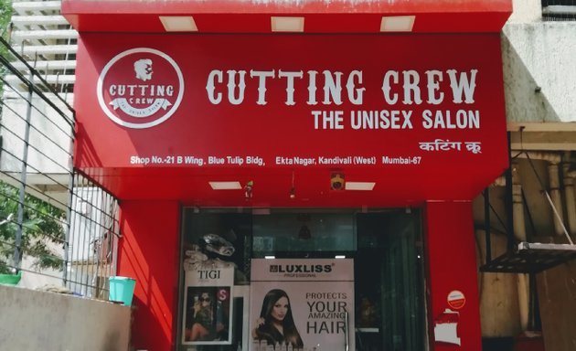 Photo of Cutting Crew Unisex Salon