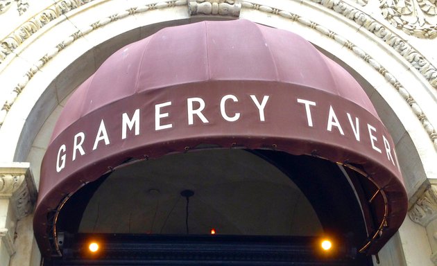 Photo of Pete's Tavern