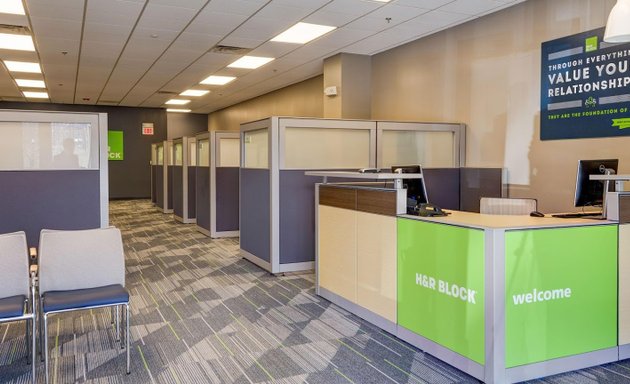 Photo of H&R Block