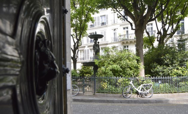 Photo de Lynda Trouvé Maison de Ventes aux Enchères