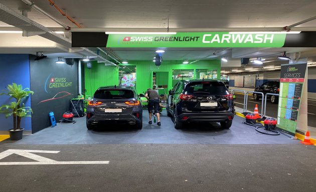 Foto von Swissgreenlight Carwash Autoreinigung Letzipark Zürich