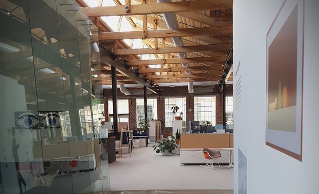 Photo of Herman Miller Showroom for Trade Clients