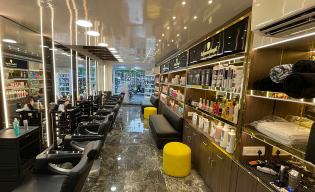 Photo of Billionhair Unisex Salon