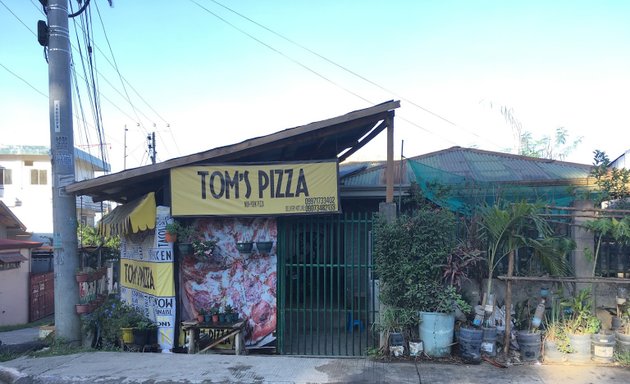 Photo of Tom's Pizza