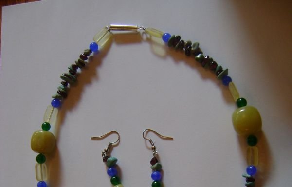 Photo of Maison Huit Bijoux Artisanat Beaded Jewelery & Artwork