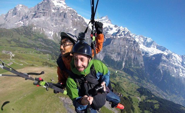 Foto von DragonView Tandem Paragliding Adventure Switzerland
