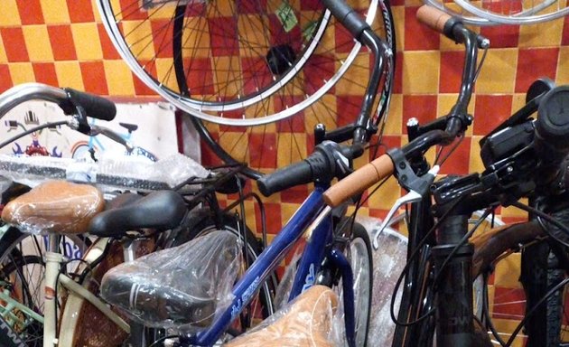 foto MiLANO BIKE ( Vendita o Compro , riparazioni e ricambi originale bicicletta)