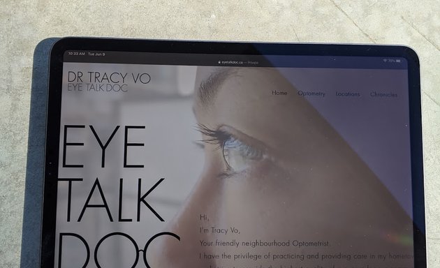 Photo of Dr Tracy Vo - The Eyetalkdoc