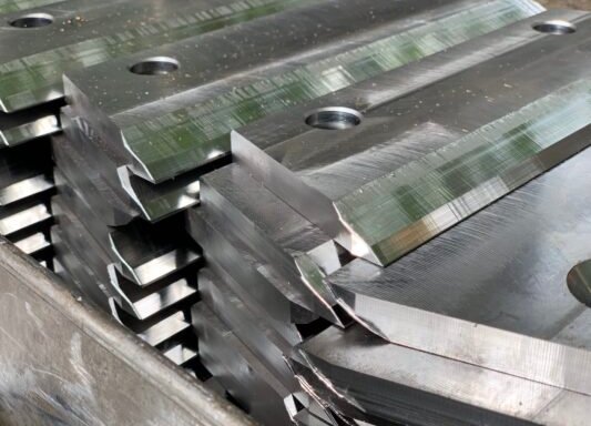 Photo of Saturn Machine Knives - Industrial Knives & Granulator Blades Manufacturer