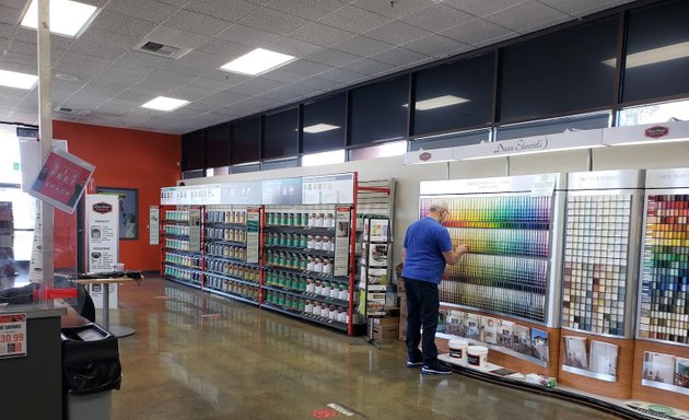 Photo of Dunn-Edwards Paints
