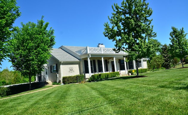 Photo of Alan & Lyn's Lawnmowing